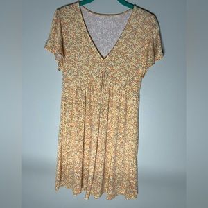 Aeropostale floral dress, size M, color yellow